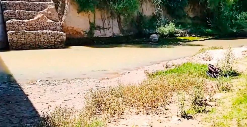 Comunarios de San Jacinto Norte movilizan búsqueda de joven pescador desaparecido