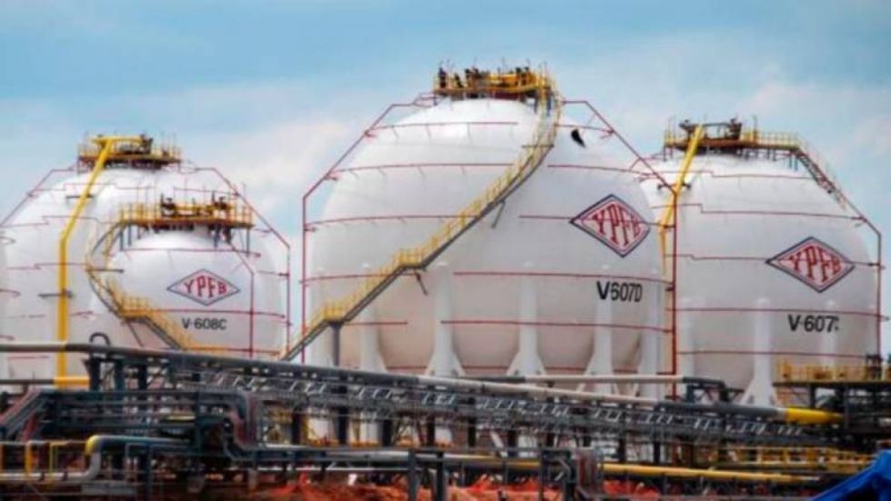 Trabajadores de YPFB ven que mal estado de tanques en la Refinería Palmasola explica la pérdida de 91.000 litros de combustible