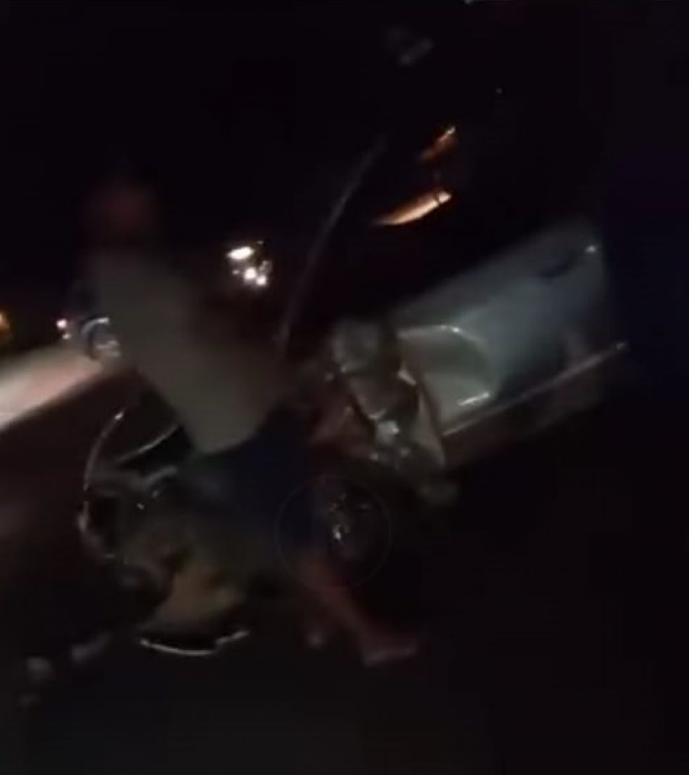 Choque frontal de una camioneta y una vagoneta en la Ruta 9 (Video)