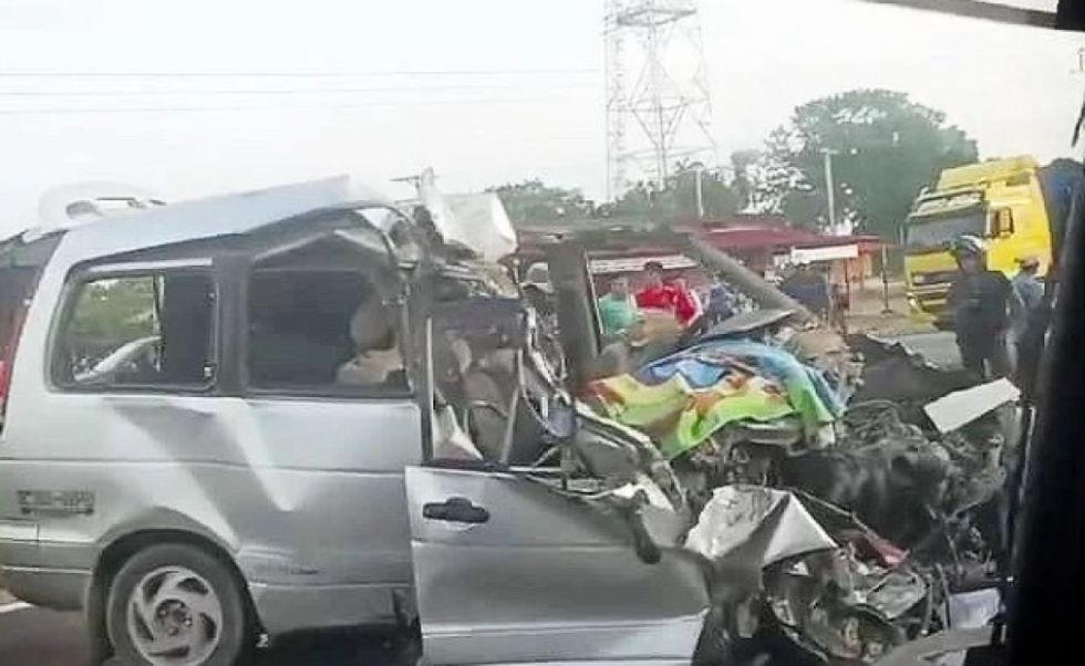 Fatal accidente en Santa Rosa deja cuatro muertos, entre ellos dos niños