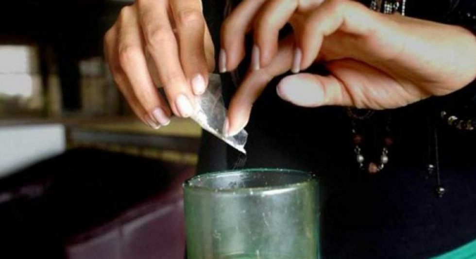La Policía aprehende a dos pildoritas cerca de una discoteca 