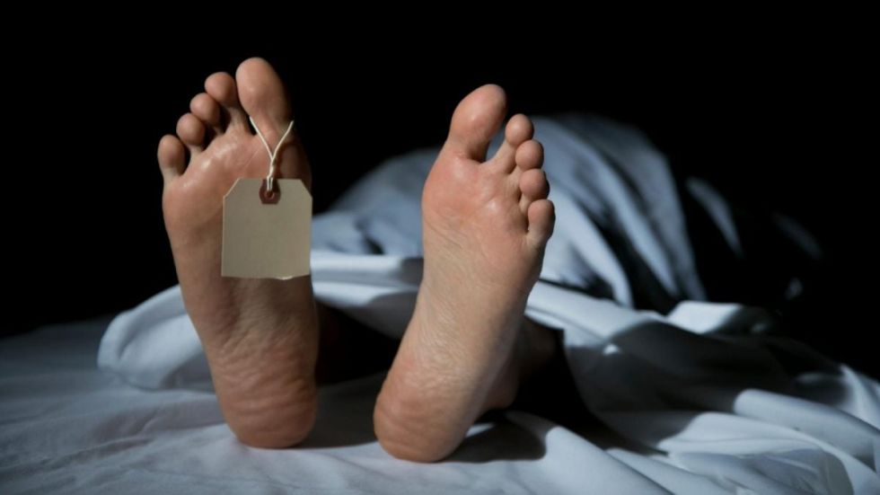 Por defender a su esposa, un hombre fue apuñalado por su sobrina y murió desangrado