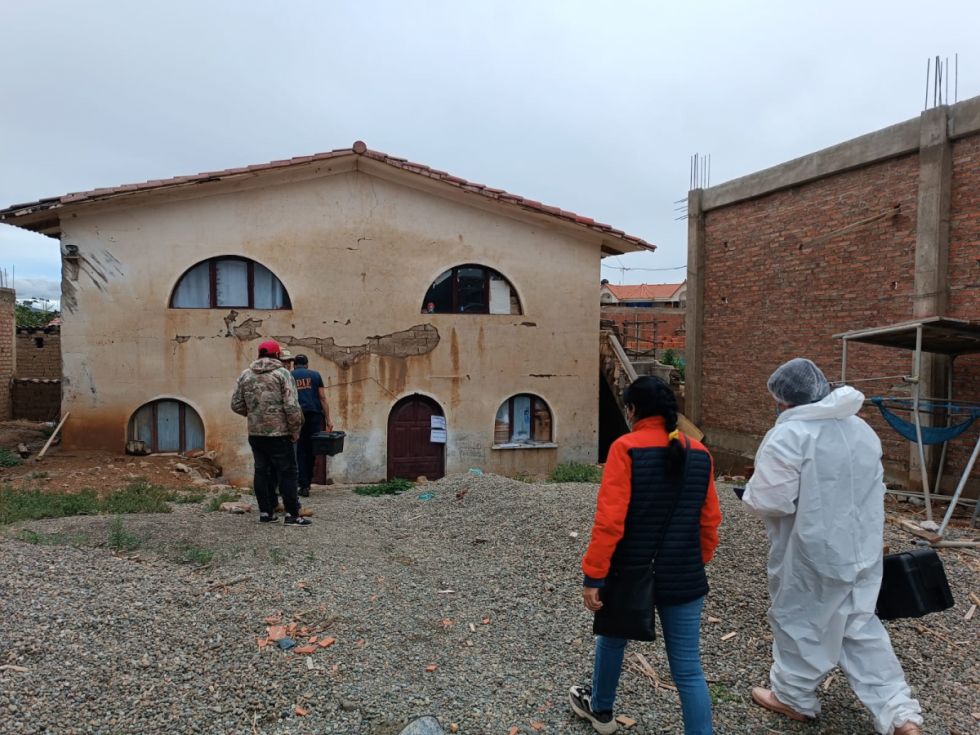 Una madre asesina a su hija y luego se suicida