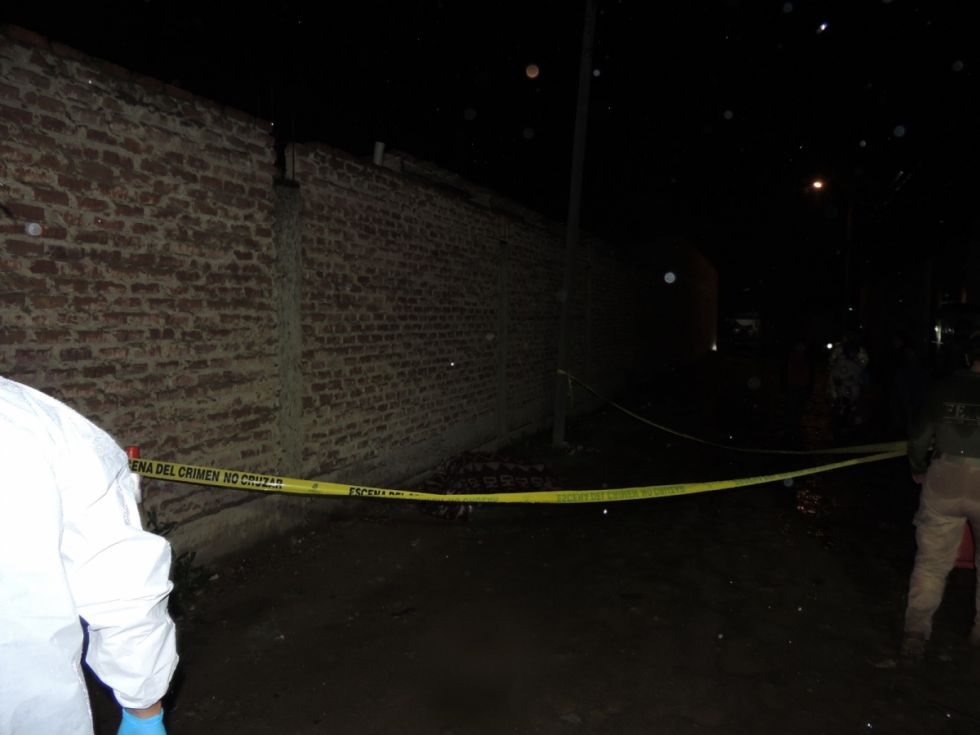Tras apuñalar a su esposa, feminicida de Quillacollo se fue a beber a una plaza