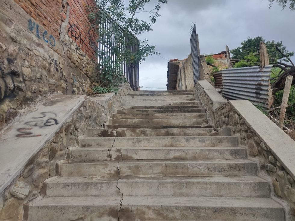 Las gradas del Barrio La Loma, un mirador olvidado
