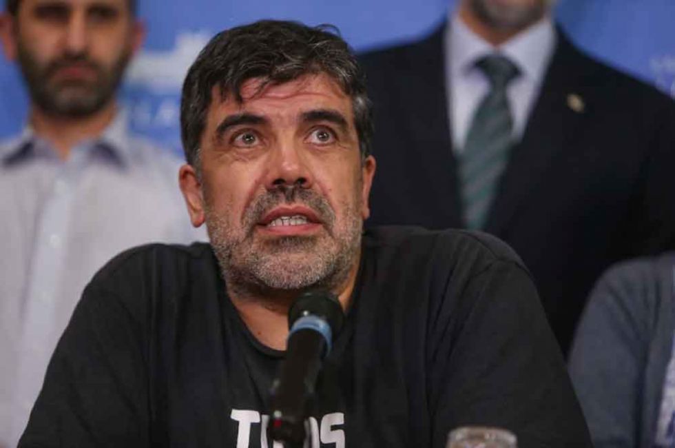 Califican de salvajada despidos en Uruguay