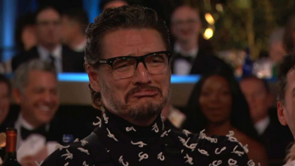 Pedro Pascal se convierte en el primer meme de 2024 en los Globos de Oro