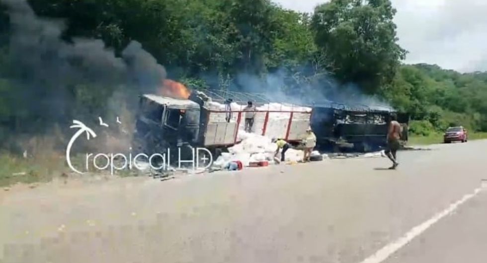Confirman que camión incendiado en la Ruta 9 llevaba contrabando