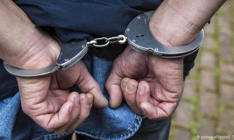 Contrabandista arrolló a dos técnicos aduaneros al intentar evadir el control 