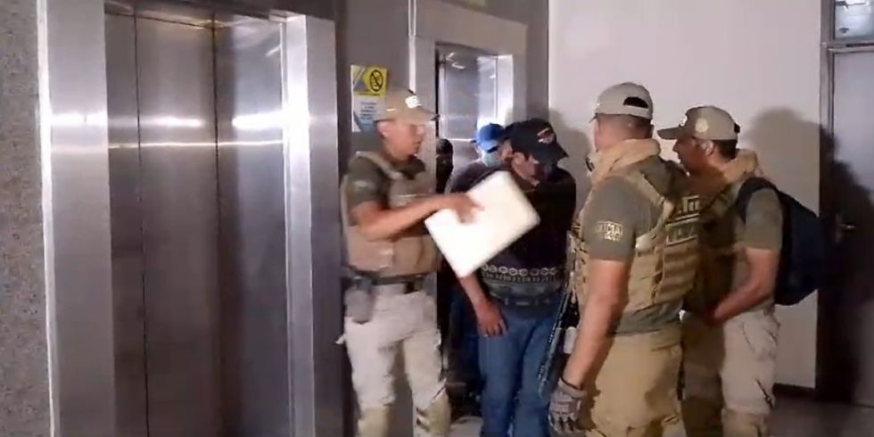 Caso robo millonario: Envían a la cárcel a tres policías