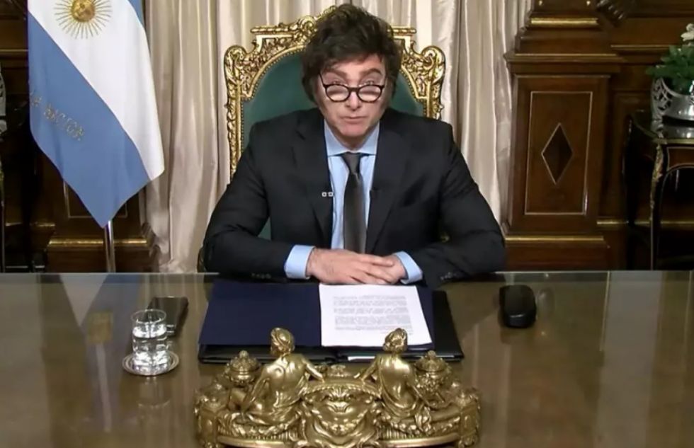 Milei cede en jubilaciones, YPF, PASO y otros temas de cultura