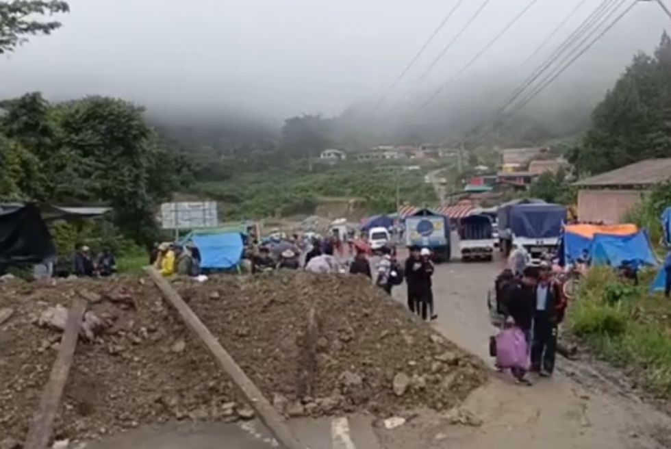 Reportan 14 puntos de bloqueo, la mayoría está en el Trópico de Cochabamba