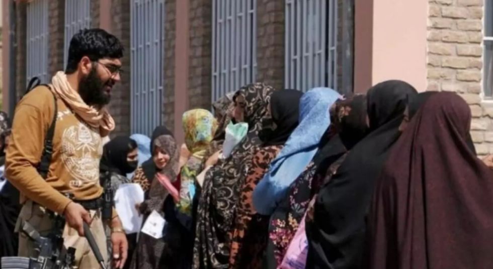 Constatan pérdida de derechos de las mujeres en Afganistán