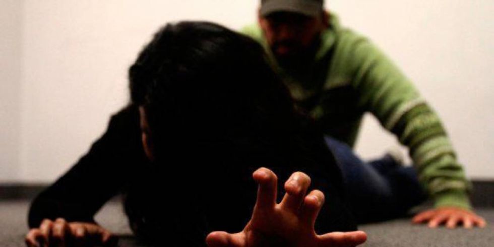 Vecinos rescatan a una mujer que fue violada 