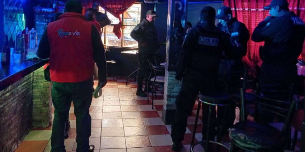Intentó sobornar para que no cierren un bar clandestino