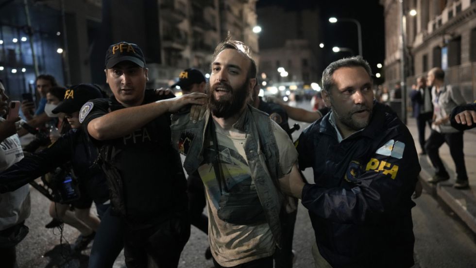 Congreso argentino: hay 18 detenidos por disturbios