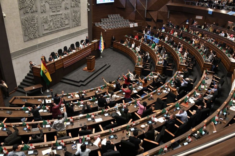 Legislativo asume compromiso de aprobar créditos