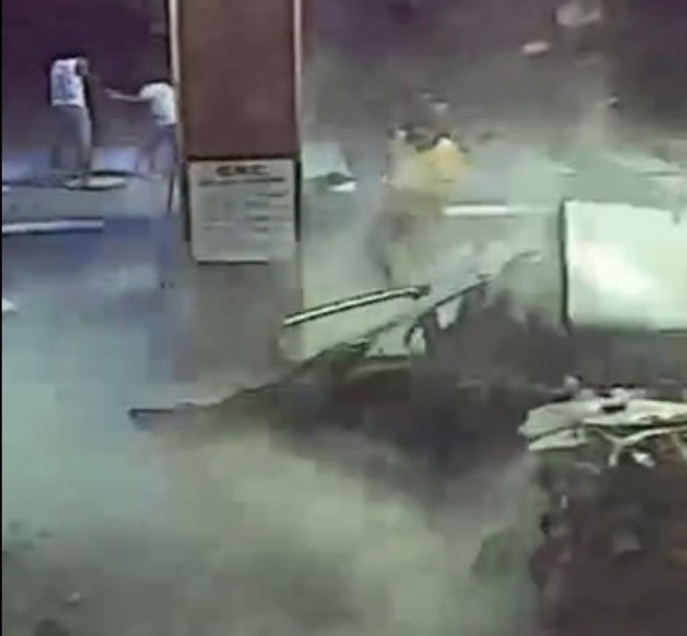 Explosión en estación de servicio de Orán desata lluvia de cocaína