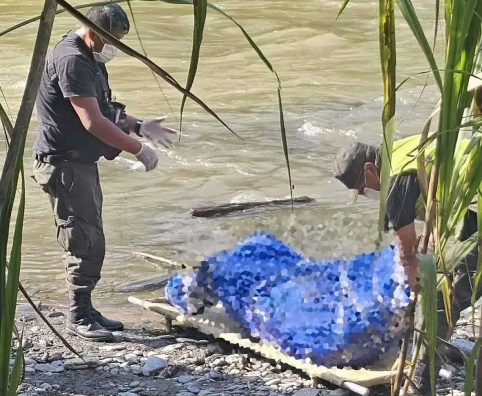 Sospechan que fue linchado el hombre hallado muerto cerca de un río en Caranavi