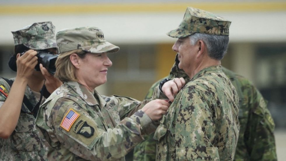 Noboa ratifica acuerdos militares entre Ecuador y EEUU