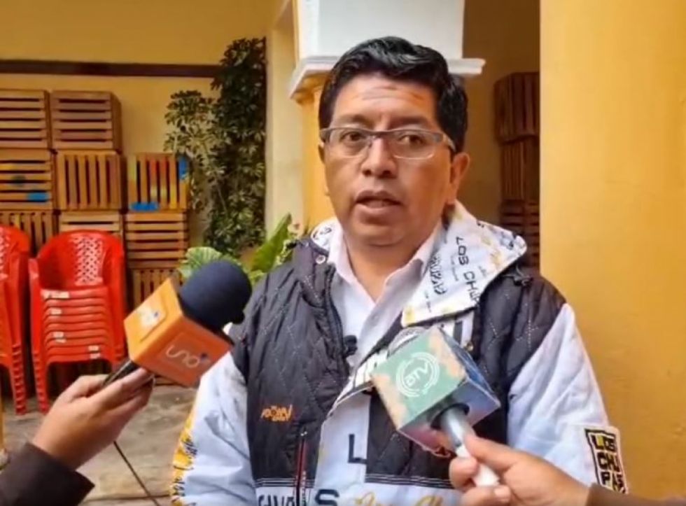 Bailarina del carnaval en Sucre lucha por su vida tras un globazo
