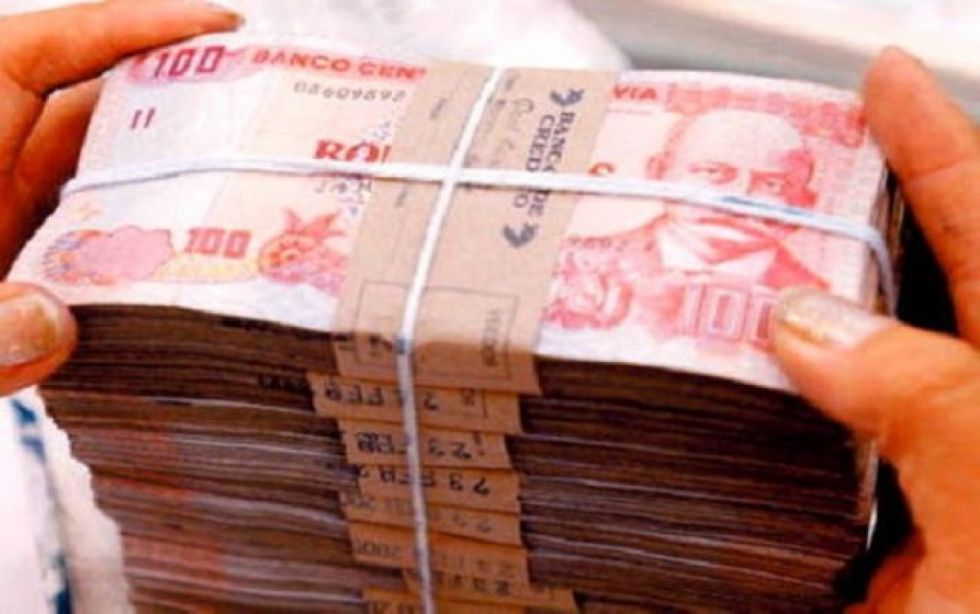 Maniataron y robaron Bs 295 mil a dos mujeres que buscaban comprar dólares en Santa Cruz