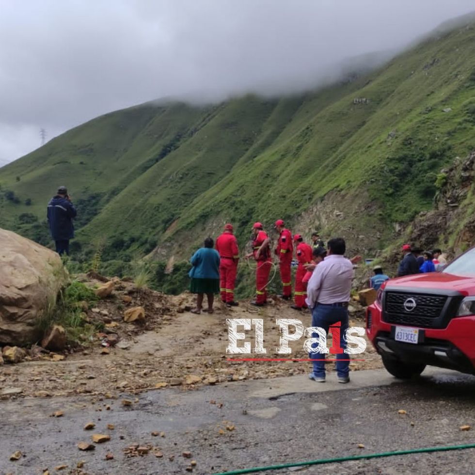 Persona cae al vacío en derrumbe en la ruta Yacuiba-Tarija