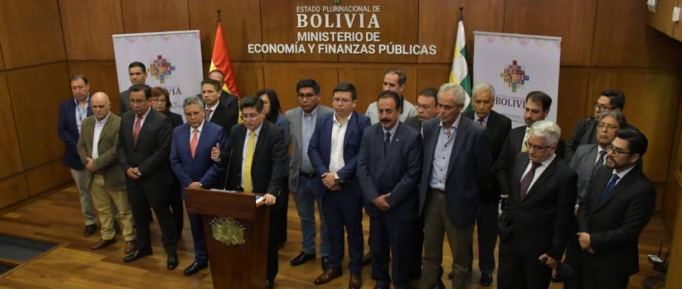Estos son los 10 puntos del acuerdo entre el Gobierno y los empresarios privados para afrontar la escasez de dólares