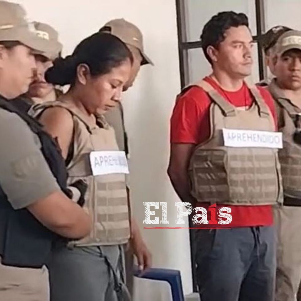 Esposa de Policía narco cambia droga por "rosquetes" en Yacuiba
