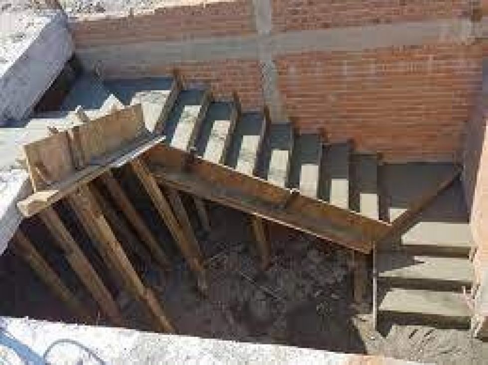 Tarija: Niño cae de las gradas de su casa y se fractura la cabeza