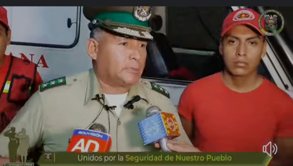 Bomberos rescatan a una joven en el río Guadalquivir 