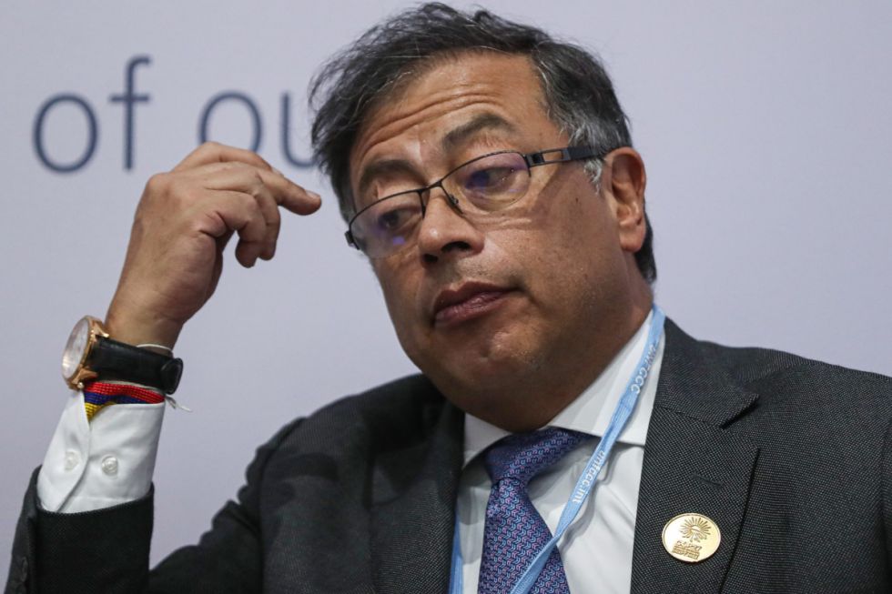 Petro alerta que empresa afectaría democracia