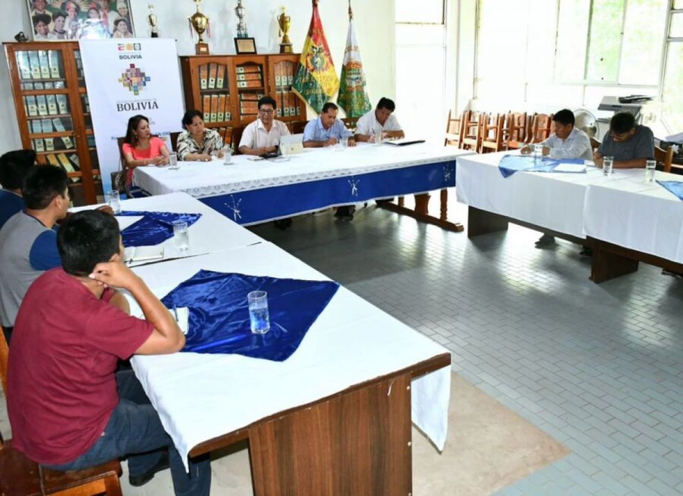Educación evalúa acciones en Cobija para garantizar el retorno a las labores escolares