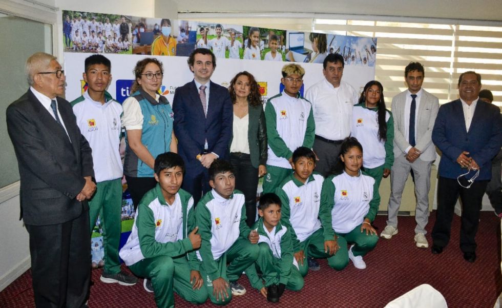 Niños bolivianos viajan a Madrid gracias al programa ‘Entrenando Valores’