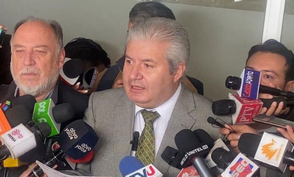 Bancada de CC irá por los curules “tránsfugas”