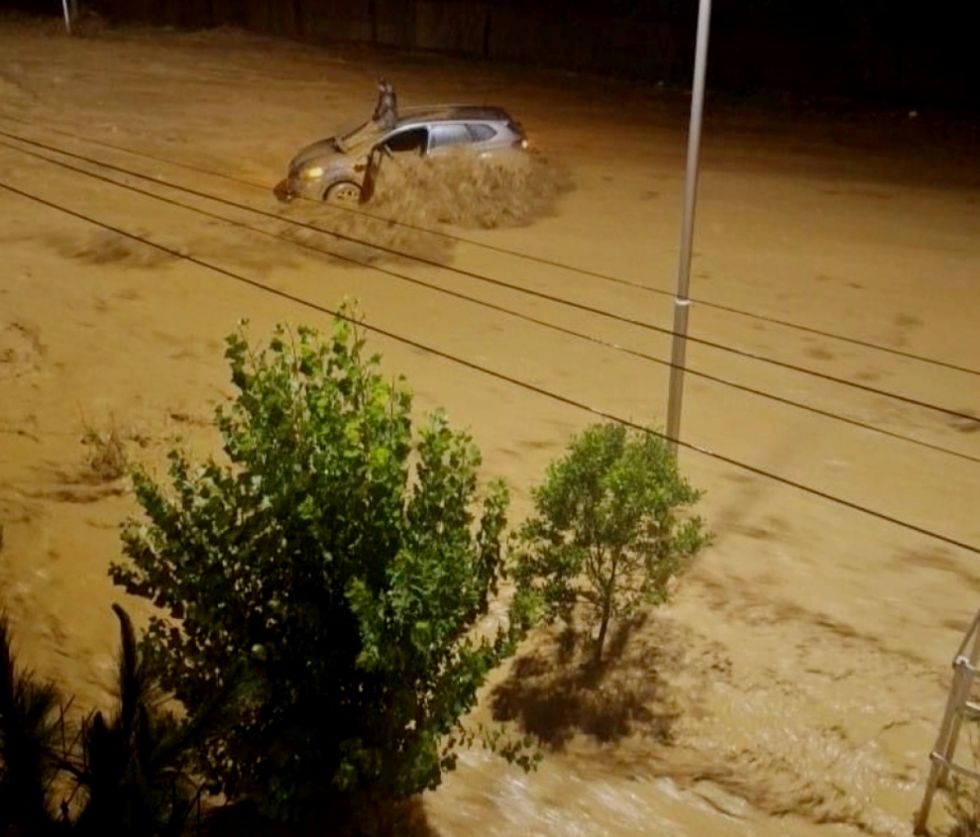 Desborde del río Achumani deja un fallecido y varias viviendas afectadas en la zona sur de La Paz