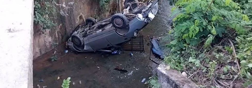 Dos personas resultan heridas tras embarrancamiento de vehículo en Bermejo