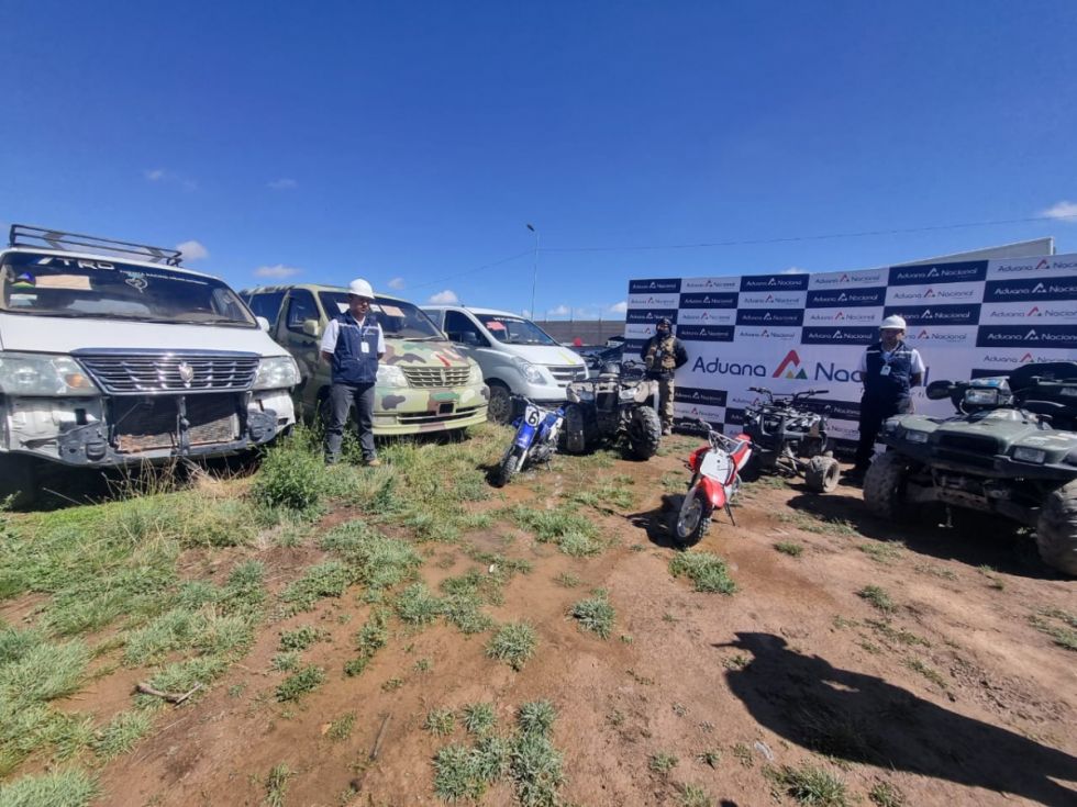 Aduana comisa en Oruro 37 motorizados ilegales