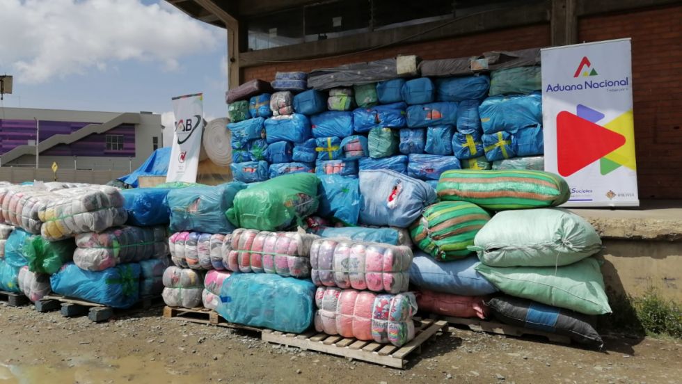 La Paz: secuestran más de 66 t de ropa usada