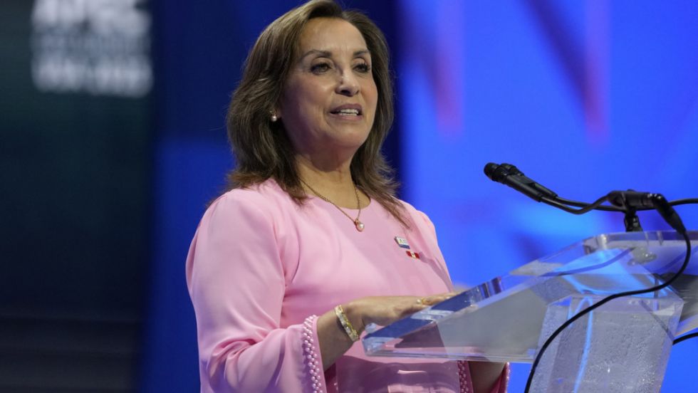 Se expande el escándalo de relojes de Boluarte