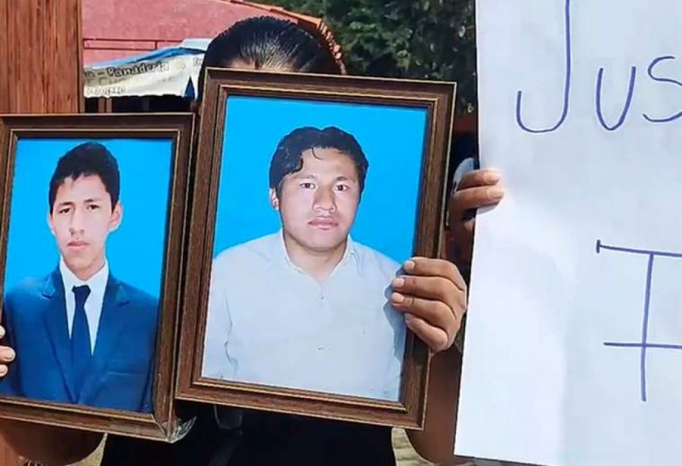 Dejó el penal la mujer implicada en el homicidio de padre e hijo