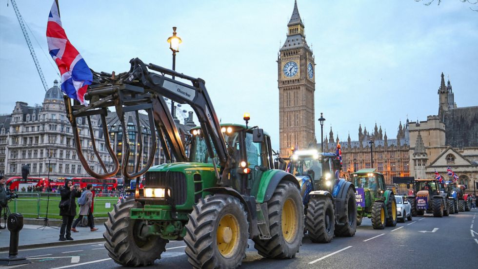 Agricultores protestan en el centro de Londres