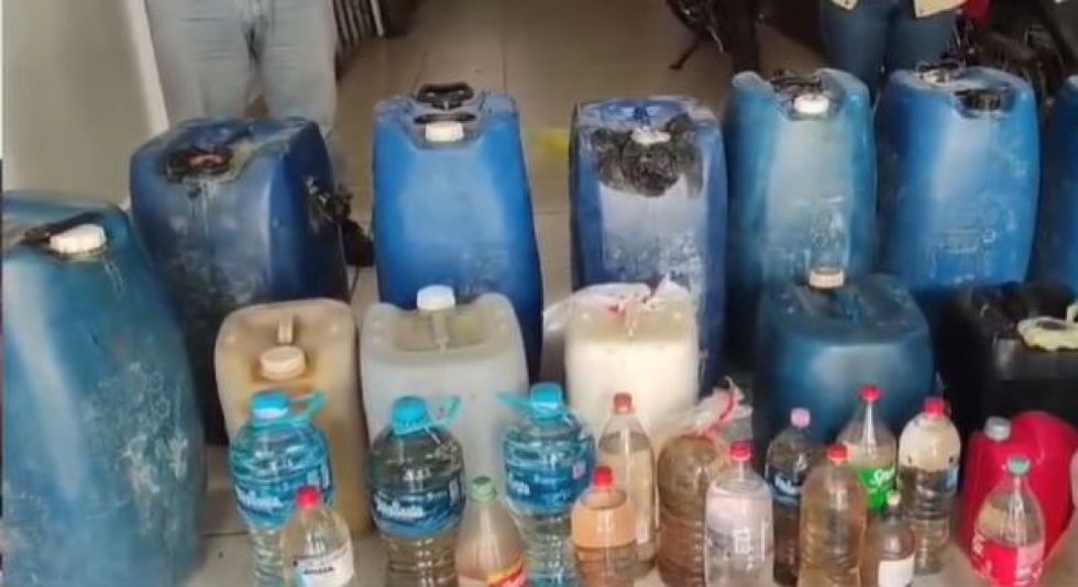 Comisan más de 1.000 litros de combustible de contrabando en Tarija