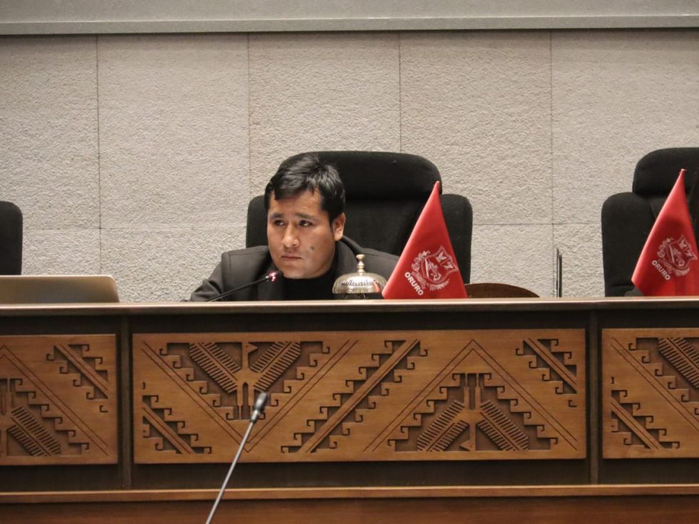 Diputados llaman a sesión para tratar proyectos