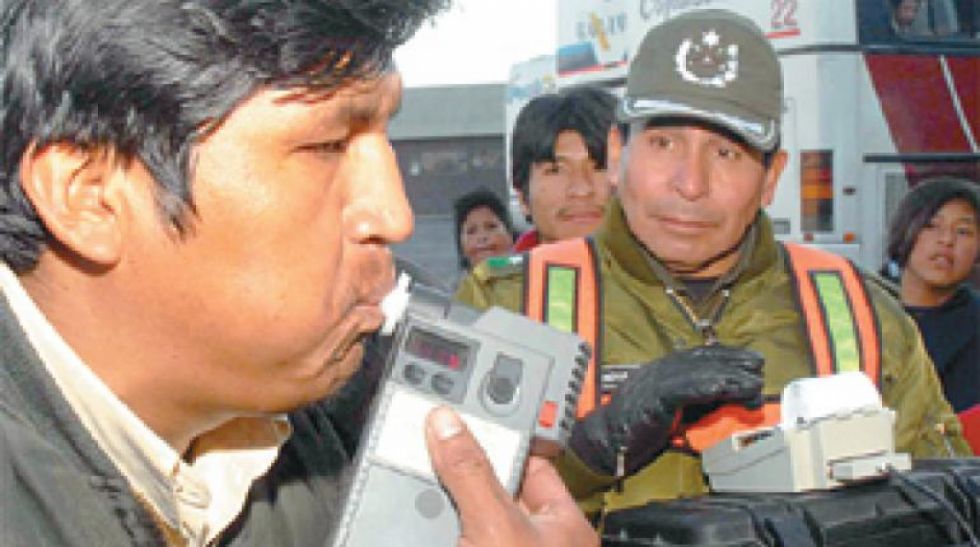 ¡Atención! Prohíben a policías realizar pruebas de alcoholemia en la calle