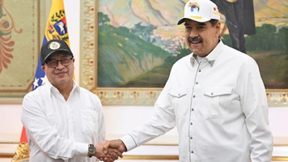 Nicolás Maduro recibe a Gustavo Petro en Caracas