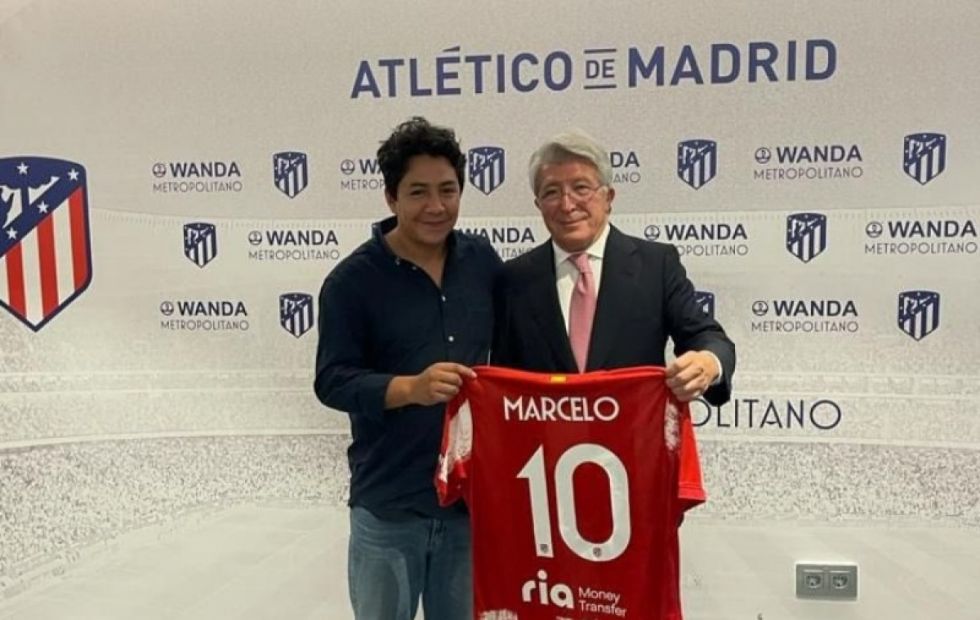 Sube polémica masista por la Champions con una presunta foto del hijo de Luis Arce con el presidente del Atlético de Madrid
