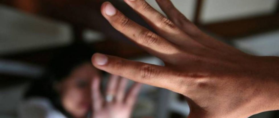 A la cárcel hombre que violó y embarazó a su hija de 16 años