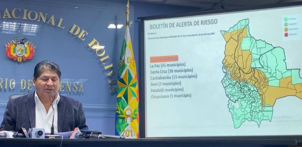 Al menos 112 municipios están en alerta naranja