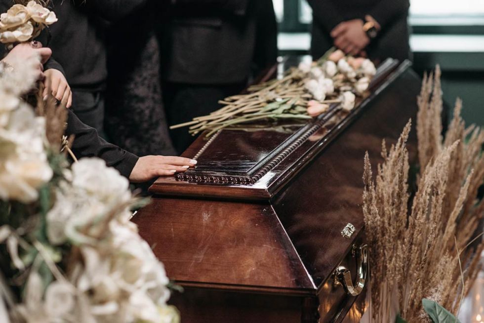 Dos familias se “disputan” el cadáver de un hombre de 80 años